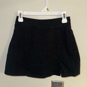 Like new, art class, girls black skort, size large 10/12